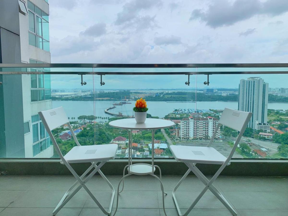 Paragon Suite Homestay By Antlerzone Johor Bahru Exterior foto
