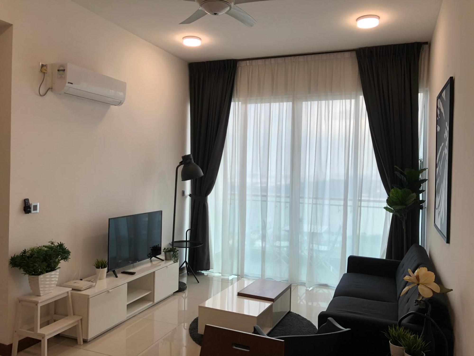 Paragon Suite Homestay By Antlerzone Johor Bahru Exterior foto